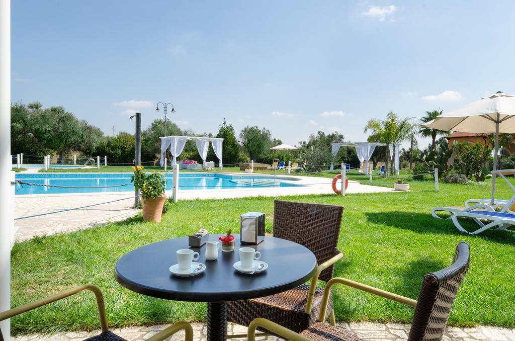 Amaregold Tenuta La Baronessa Resort Tuglie Kültér fotó