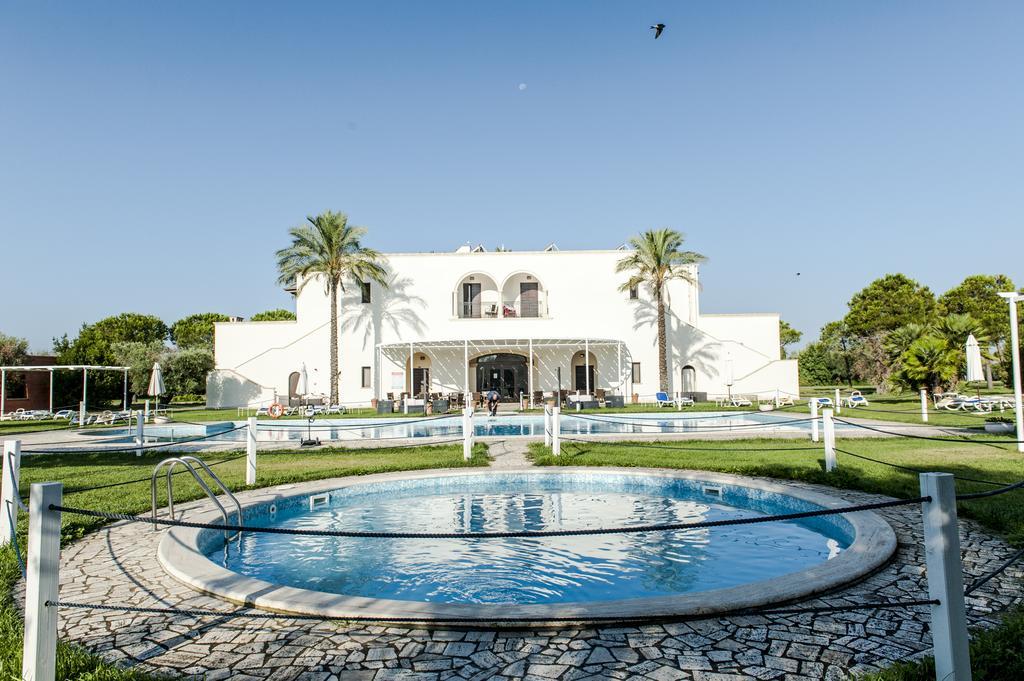 Amaregold Tenuta La Baronessa Resort Tuglie Kültér fotó